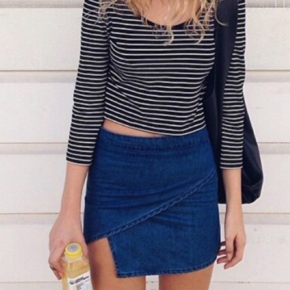 Brandy Melville nwot mini skirt